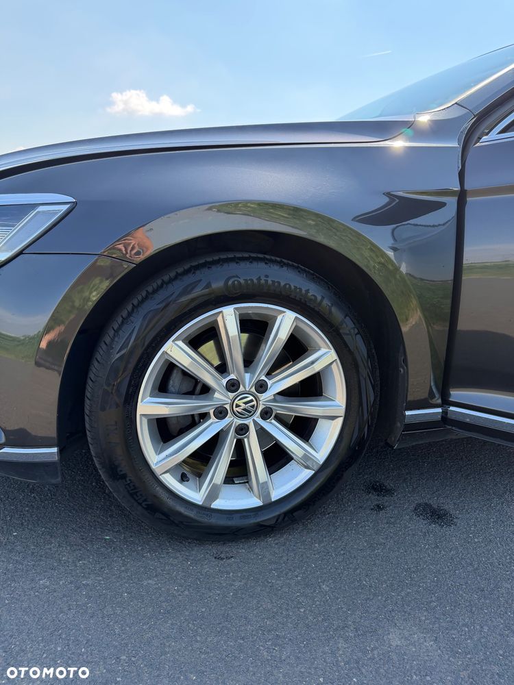 Volkswagen Passat 2.0 TDI BMT Highline DSG7 - 20