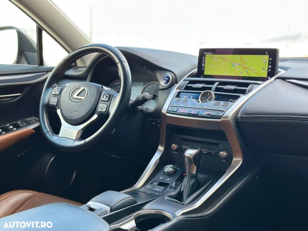 Lexus Seria NX 300h E-FOUR Luxury Line - 22