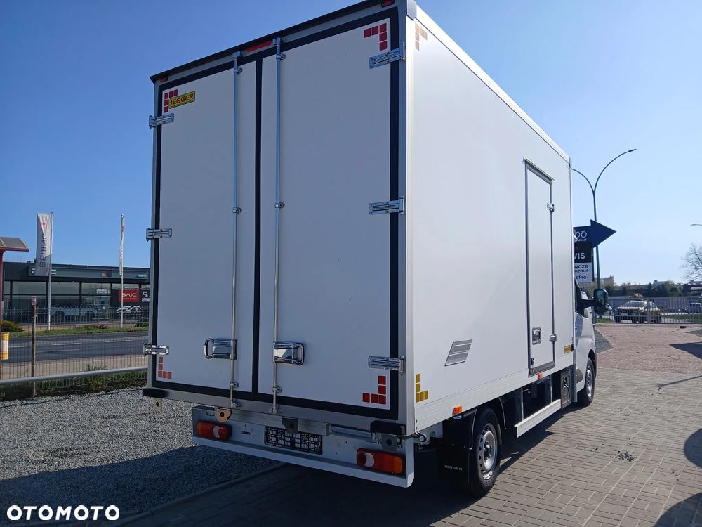 Renault Master kontener - 4