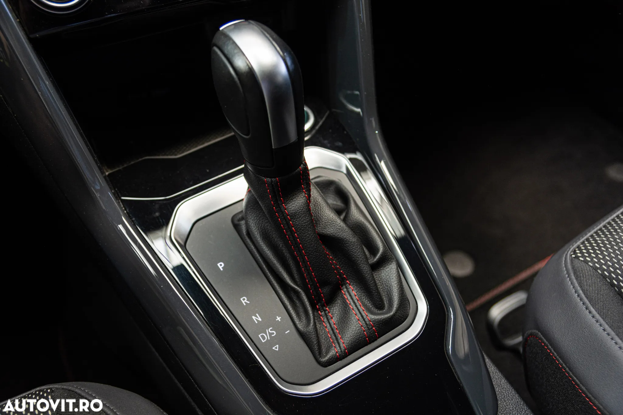 Volkswagen T-ROC 1.5 TSI DSG Design - 14
