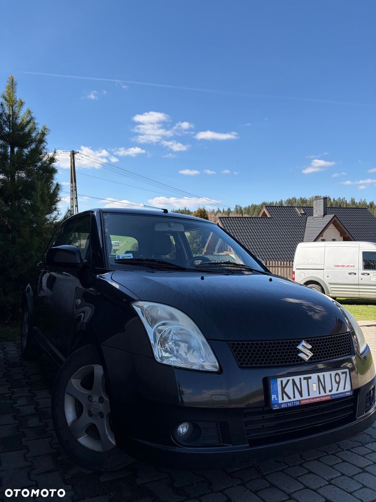 Suzuki Swift 1.5 GS - 1
