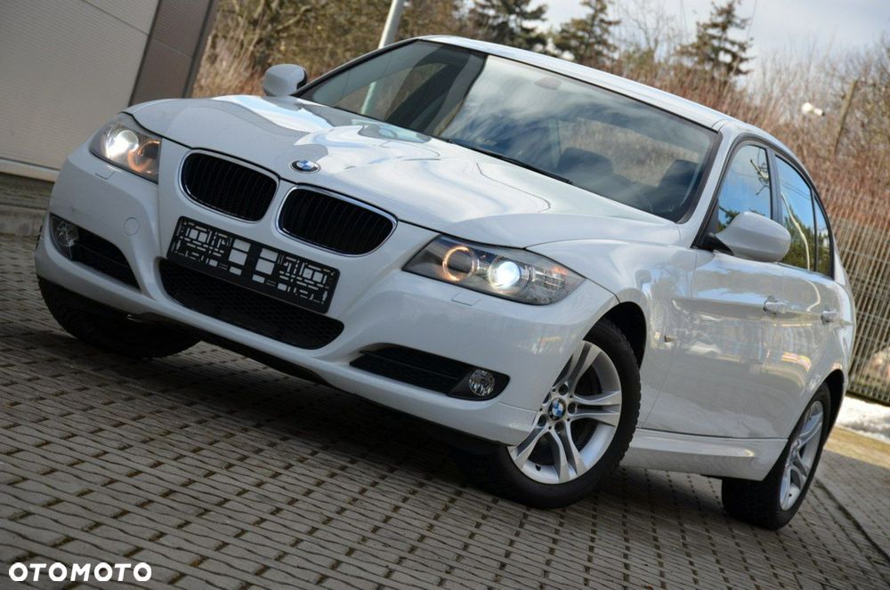 BMW Seria 3 - 35