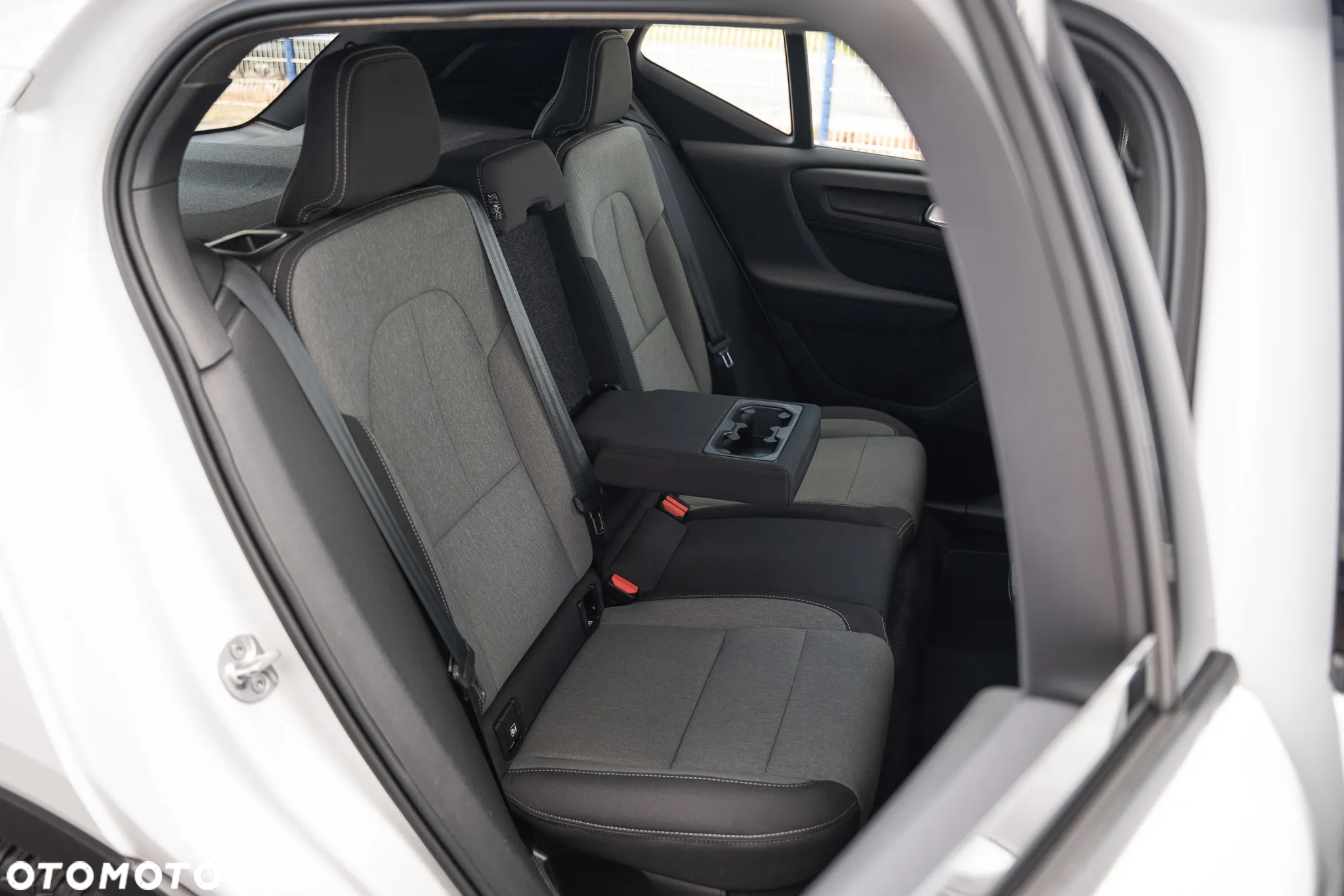 Volvo XC 40 B3 B DKG Plus Bright - 33