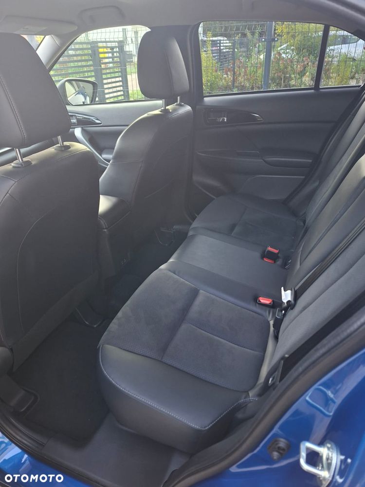 Mitsubishi Eclipse Cross - 9