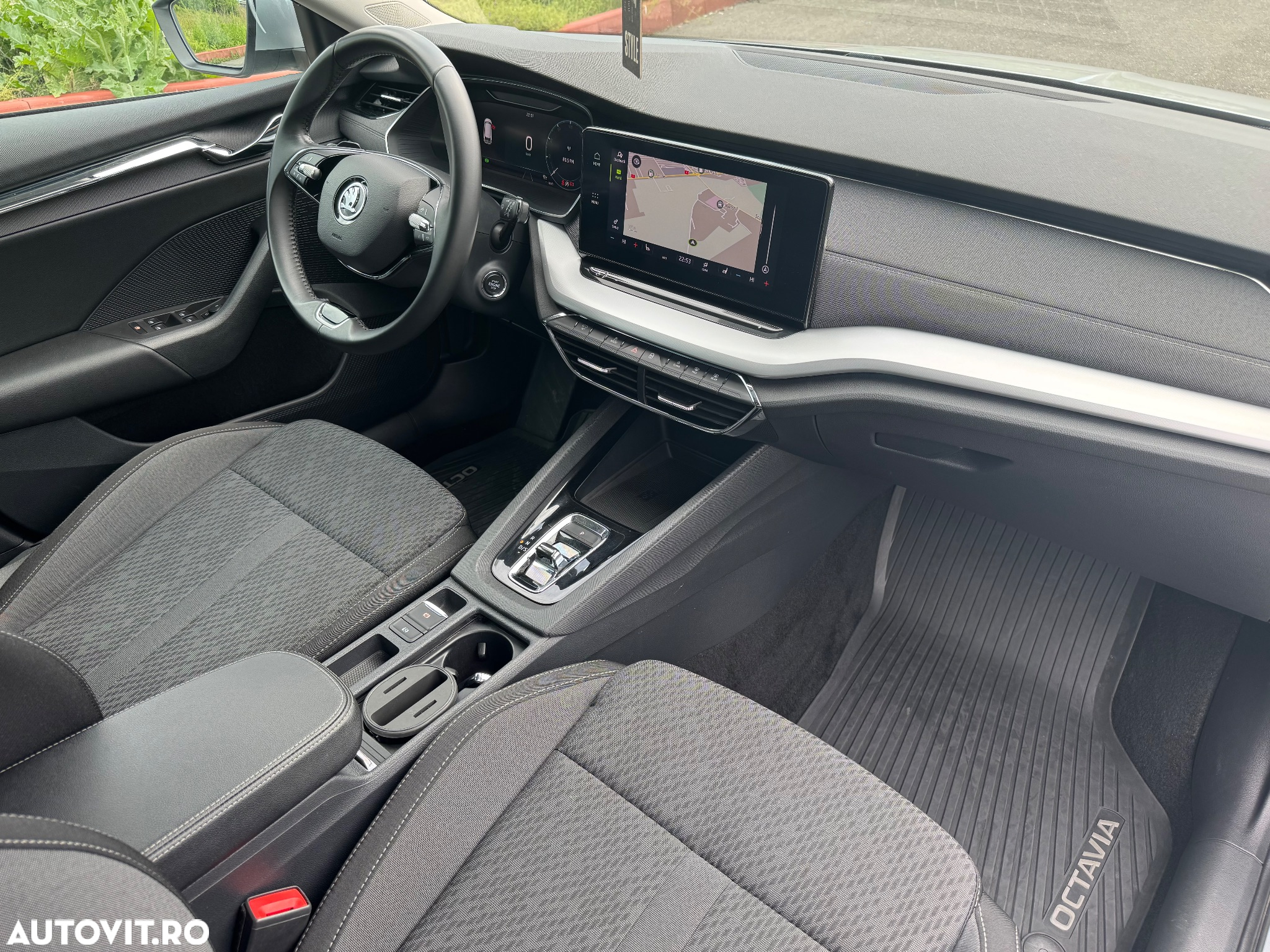 Skoda Octavia 2.0 TDI DSG Style - 7