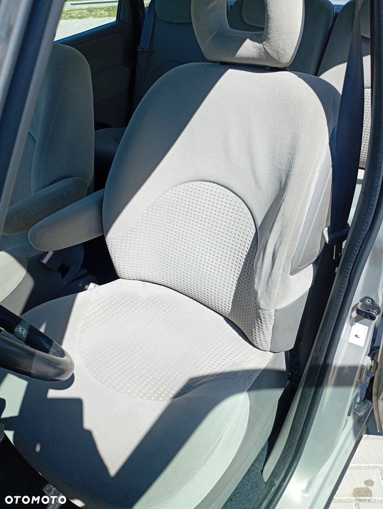 Citroën Xsara Picasso 1.8i Exclusive - 16