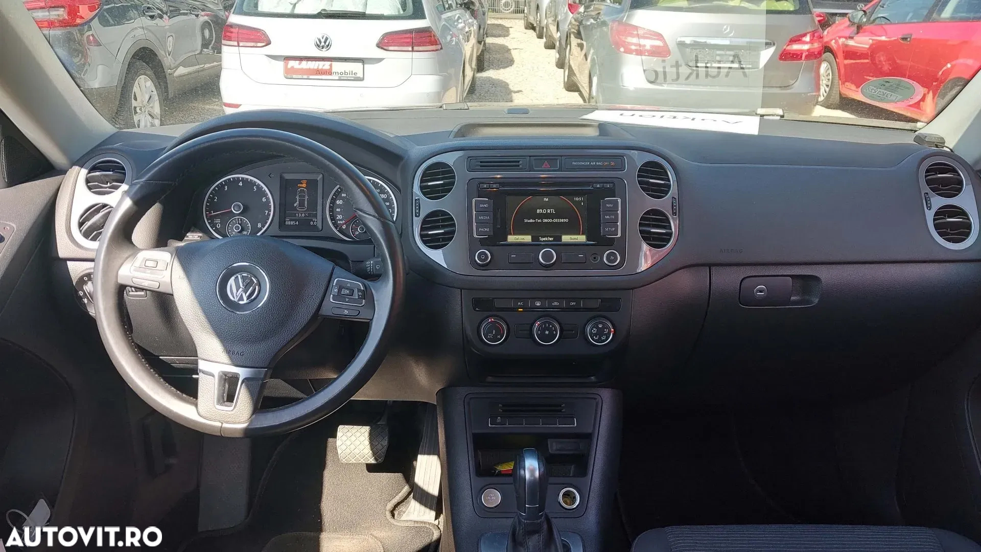 Volkswagen Tiguan - 11