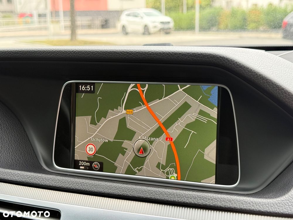 Mercedes-Benz Klasa E 250 7G-TRONIC Avantgarde - 21