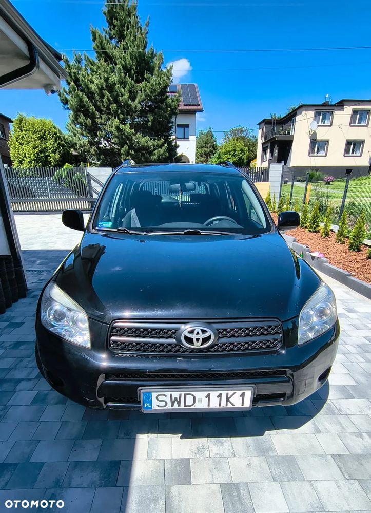 Toyota RAV4 - 4