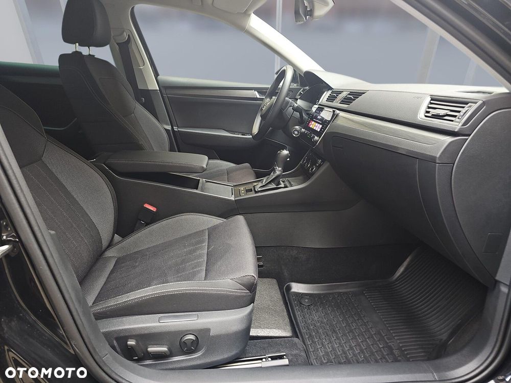 Skoda Superb 2.0 TDI SCR 4x4 Style DSG - 11