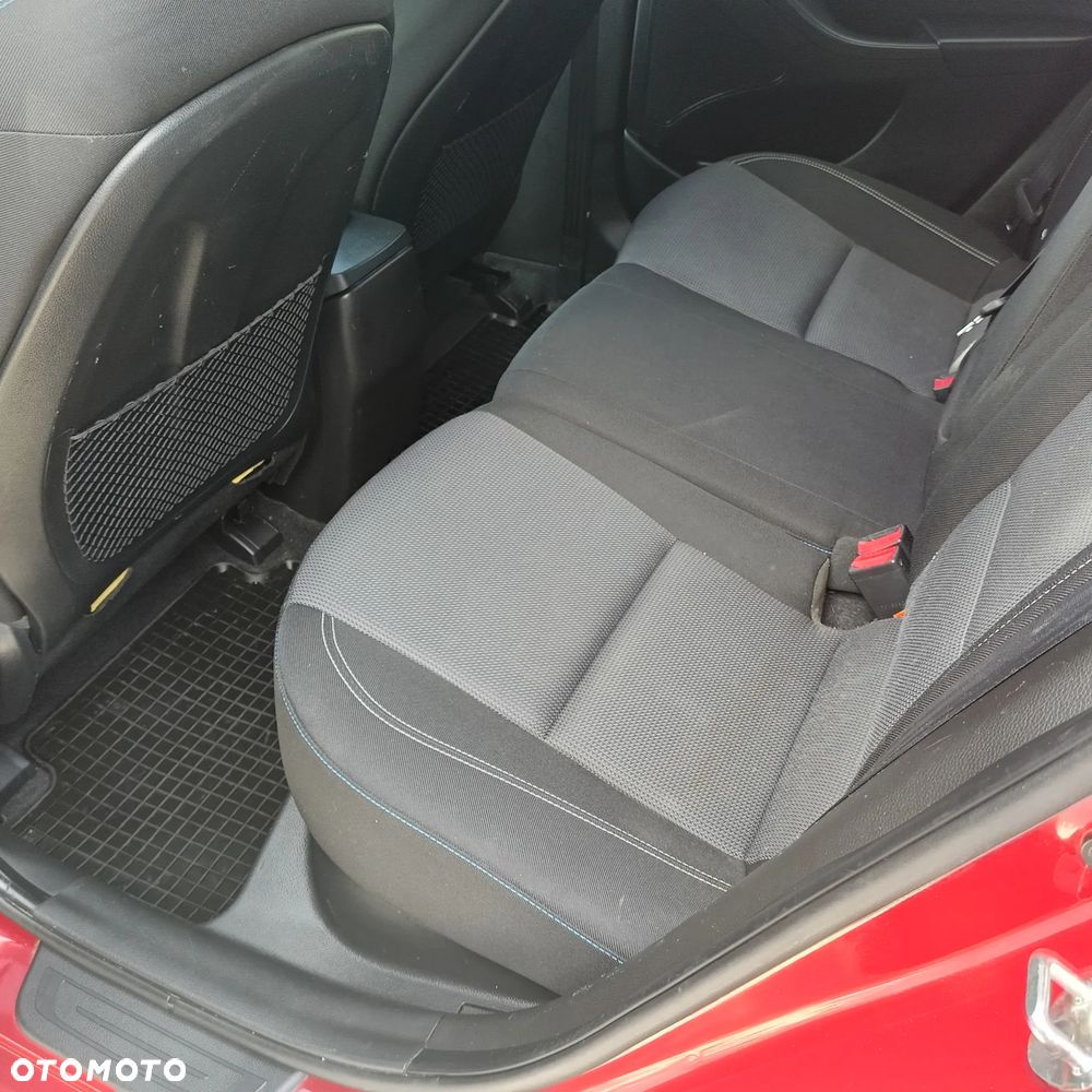 Hyundai i30 1.6 GDI BlueDrive Premium DCT - 4