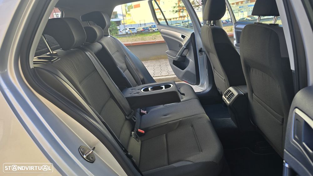 VW Golf 1.6 TDi GPS Edition - 31