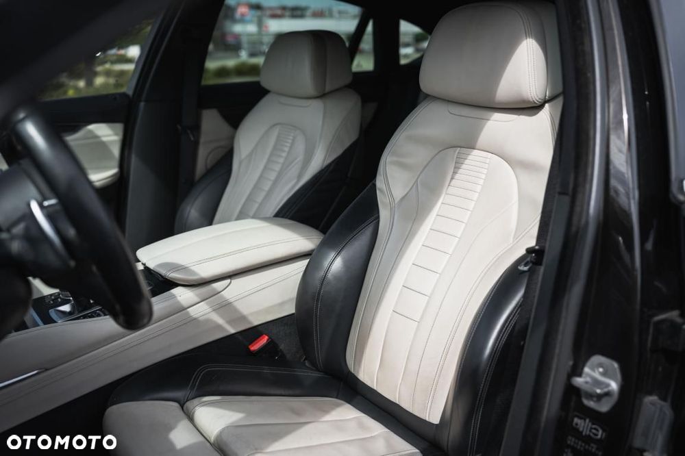 BMW X6 - 16