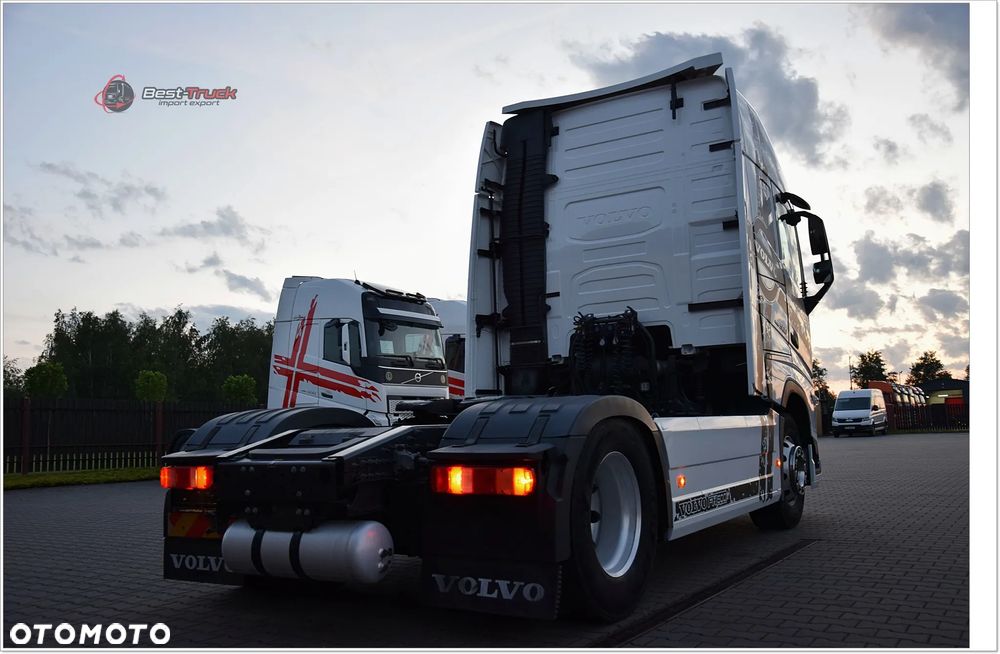 Volvo FH500  XL  |  I-SAVE |  STANDARD |  ZBIORNIKI 1220 L |  FULL LED  |  I-PARK COOL - 40
