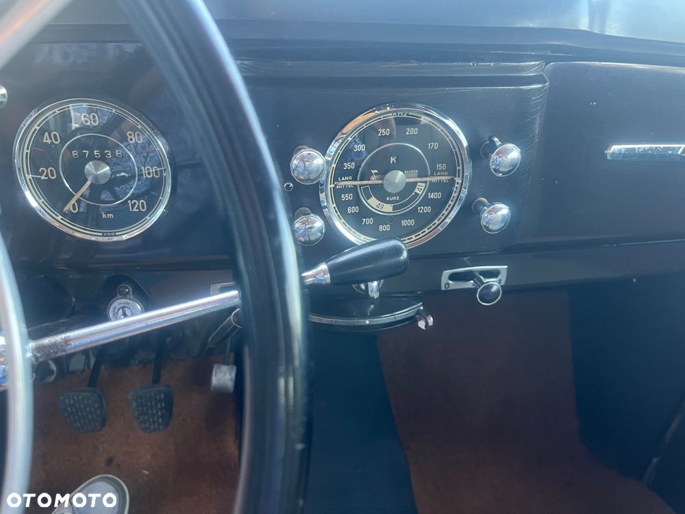 Mercedes-Benz Inny - 31