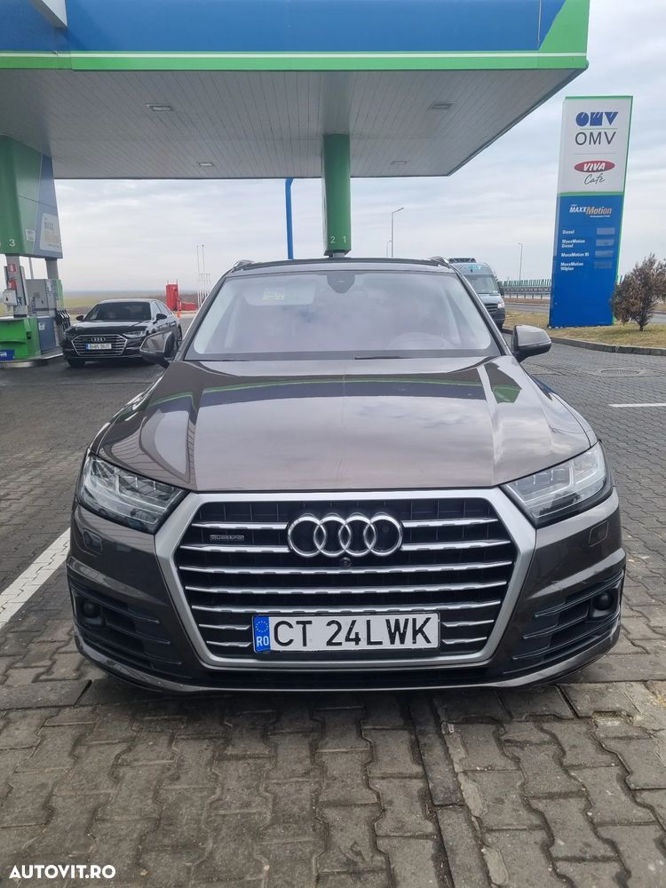 Audi Q7 - 1