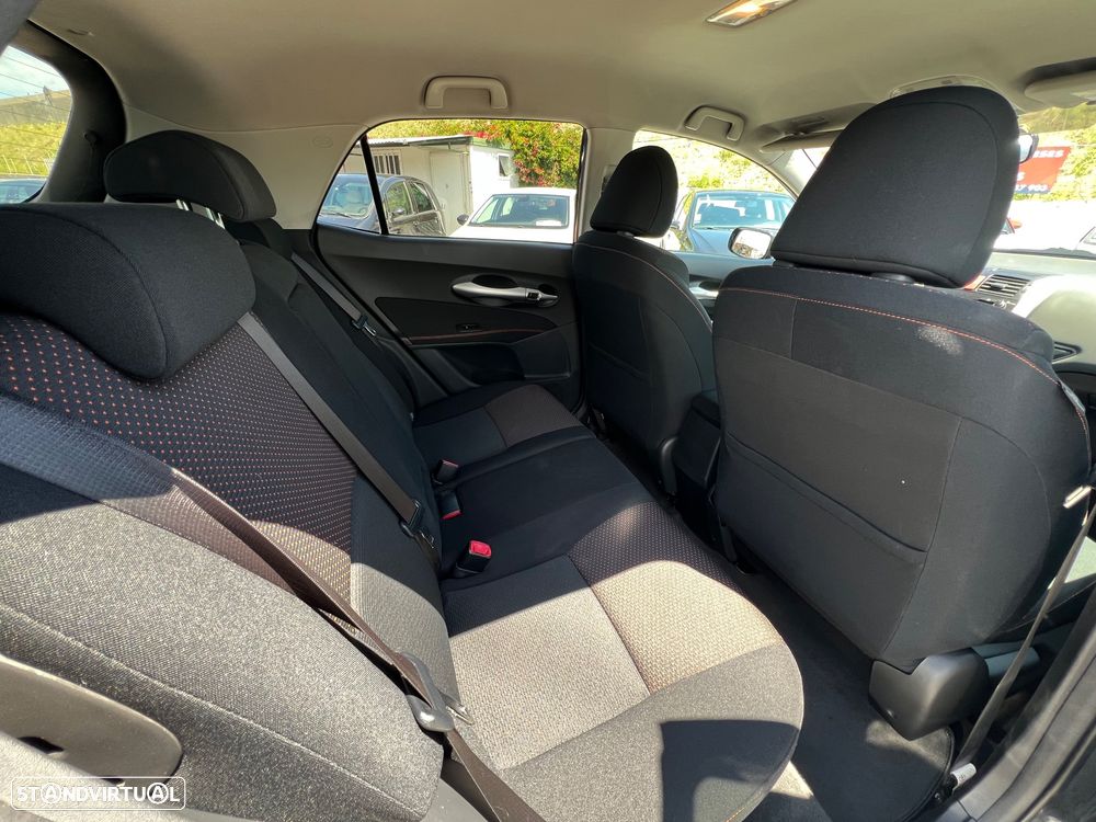 Toyota Auris 1.4 D-4D DPF - 10