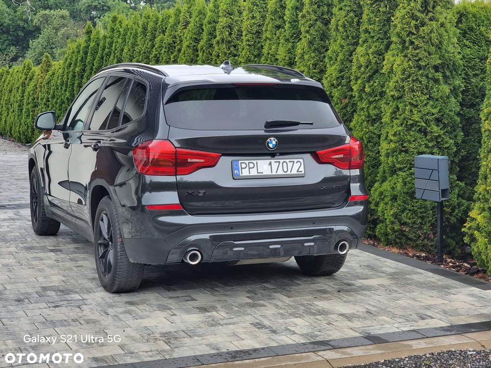 BMW X3 sDrive18d - 9