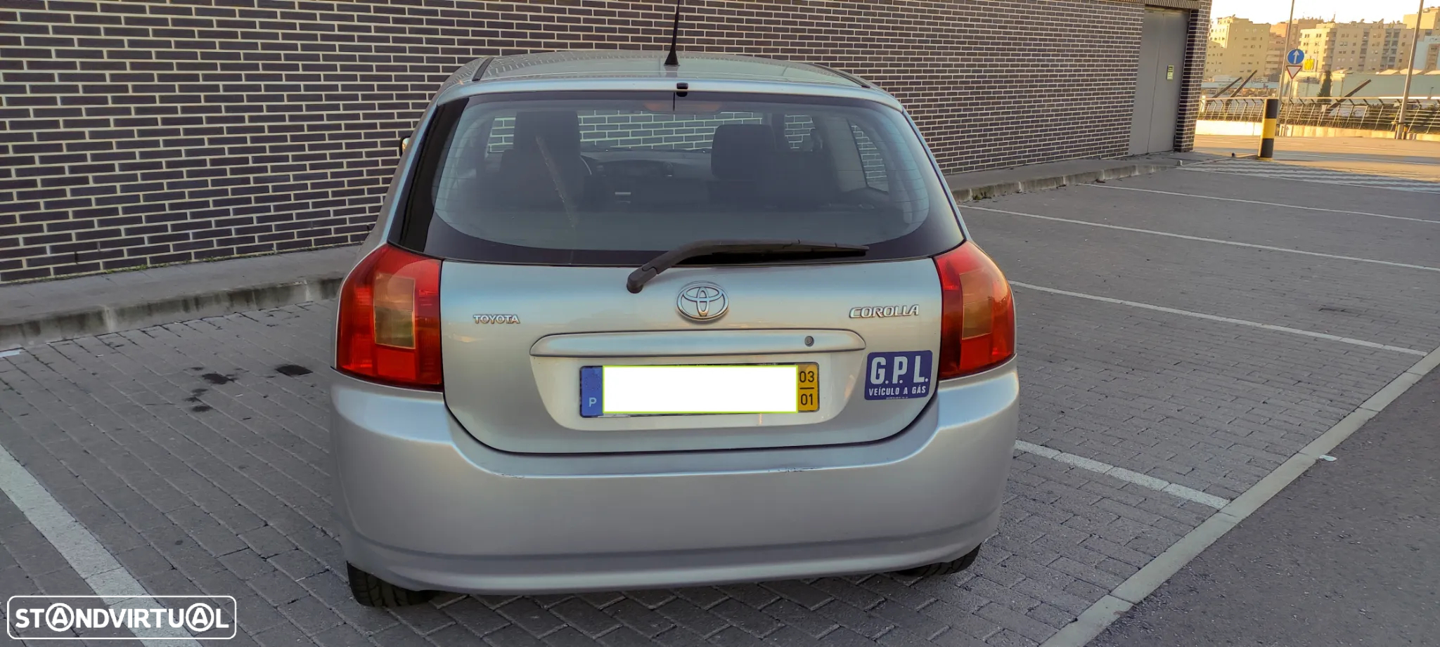 Toyota Corolla 1.4 Terra AC - 3