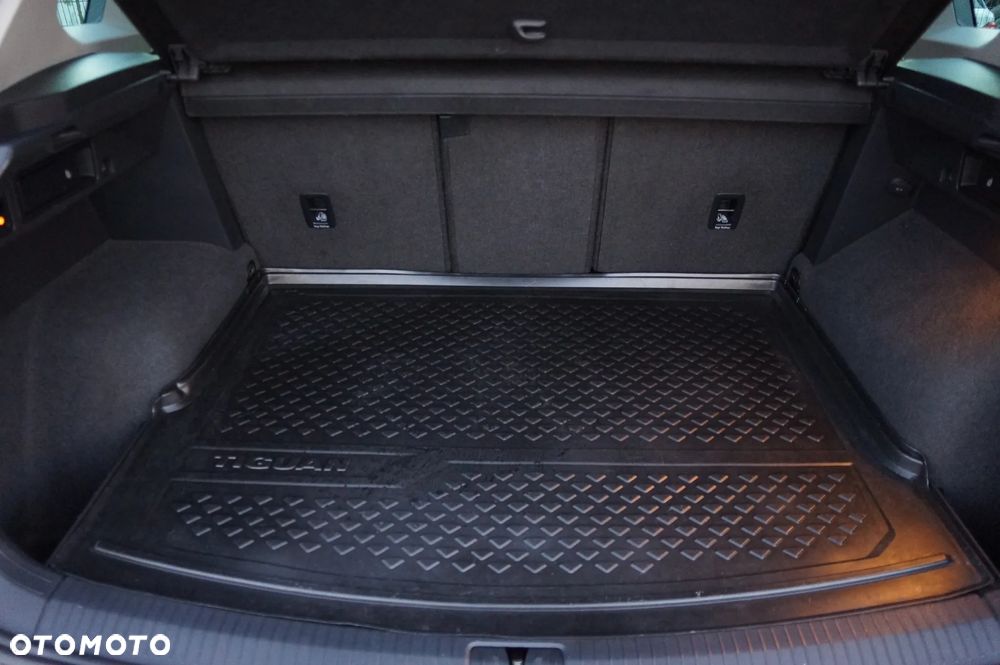 Volkswagen Tiguan 2.0 TDI SCR 4MOTION DSG Highline - 32