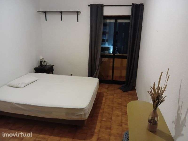 Aluga-se apartamento t1 na Rocha , Portimão. Anual - Grande imagem: 5/7