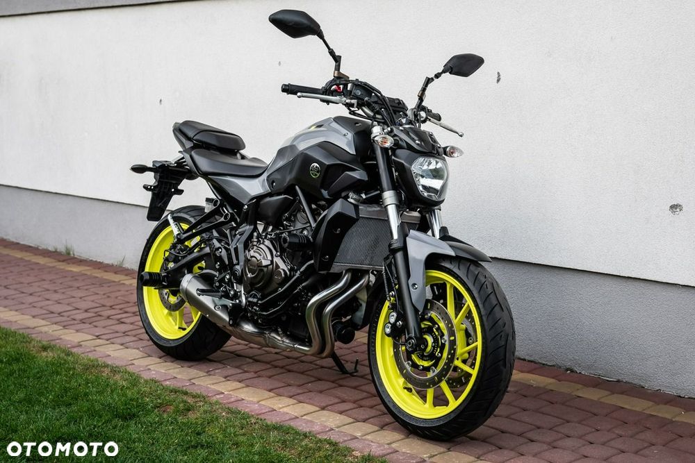 Yamaha MT - 1