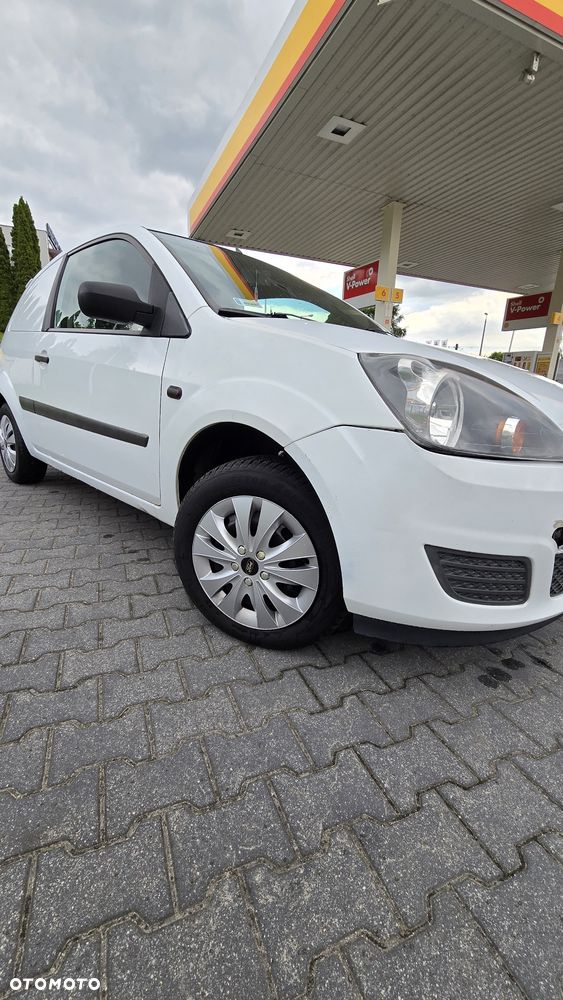 Ford Fiesta 1.4 TDCI - 4