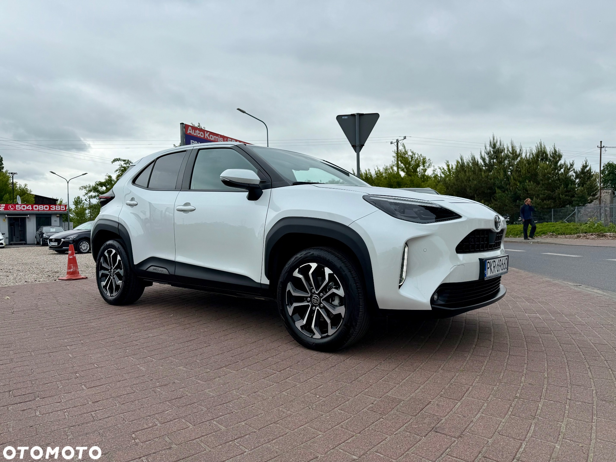 Toyota Yaris Cross Hybrid 1.5 Premiere Edition - 28