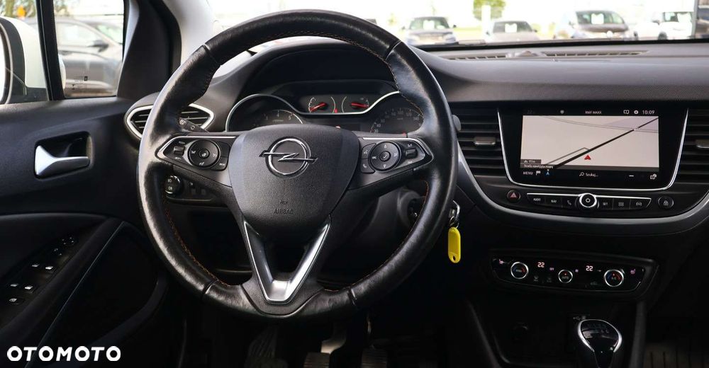 Opel Crossland X - 13