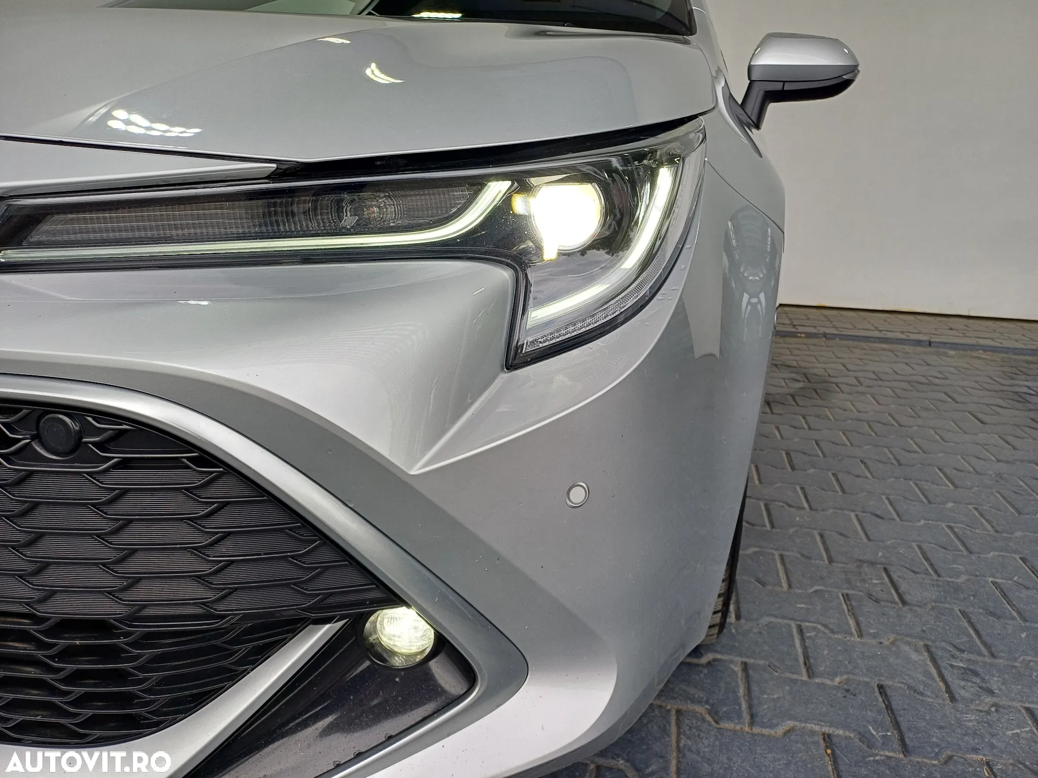 Toyota Corolla 1.8 HSD Exclusive interior Negru - 33