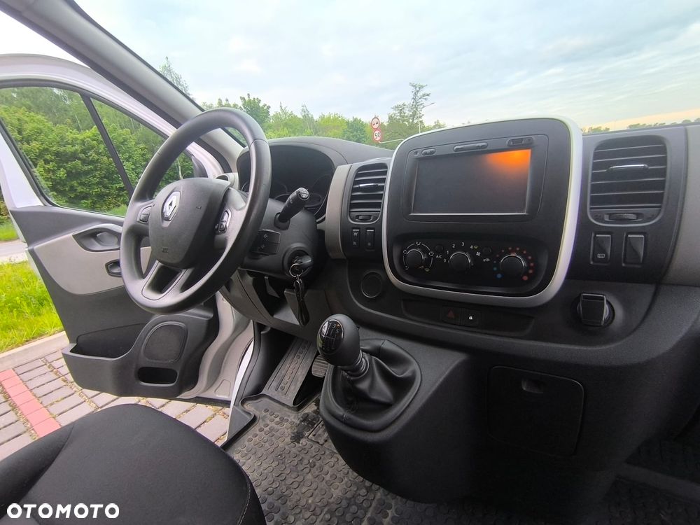 Renault Trafic 1.6 dCi - 22
