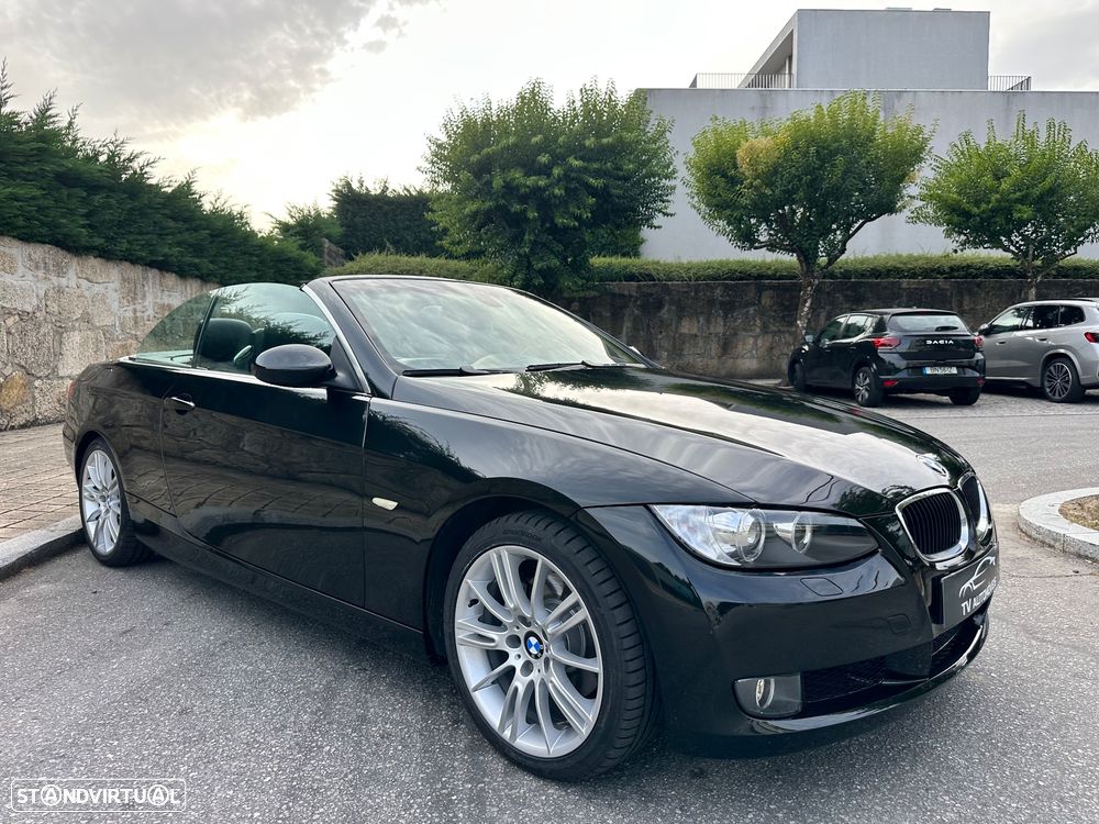 BMW 320 i Cabrio Auto - 33
