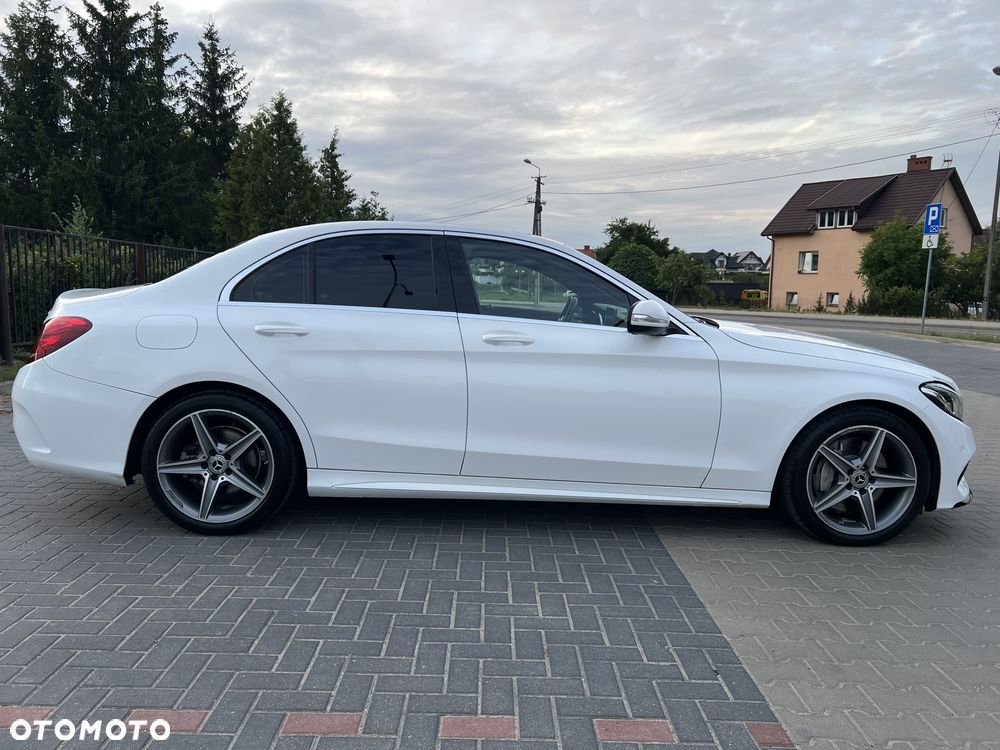 Mercedes-Benz Klasa C 300 7G-TRONIC AMG Line - 4