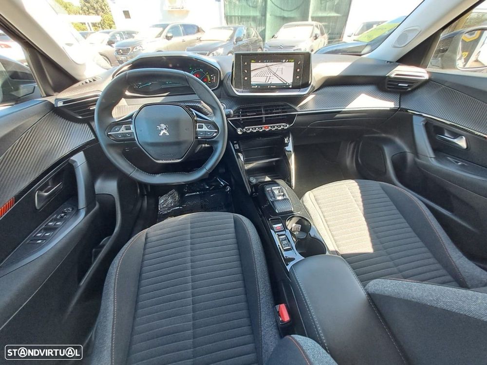 Peugeot e-2008 50 kWh Active - 13