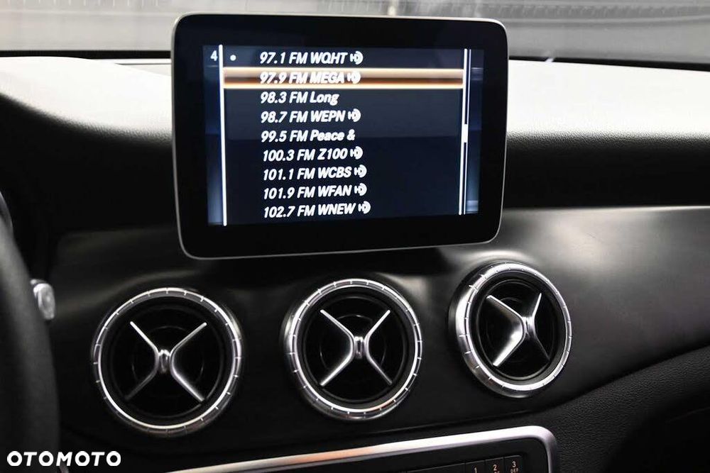 Mercedes-Benz CLA 250 4-Matic - 10