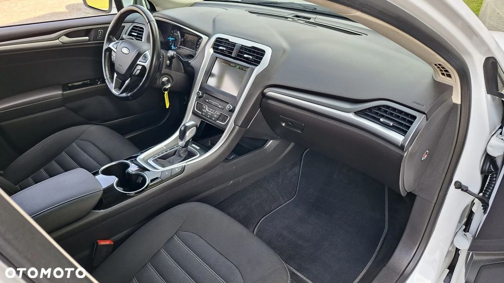Ford Mondeo 2.0 TDCi STart-Stopp PowerShift-Aut Titanium - 33