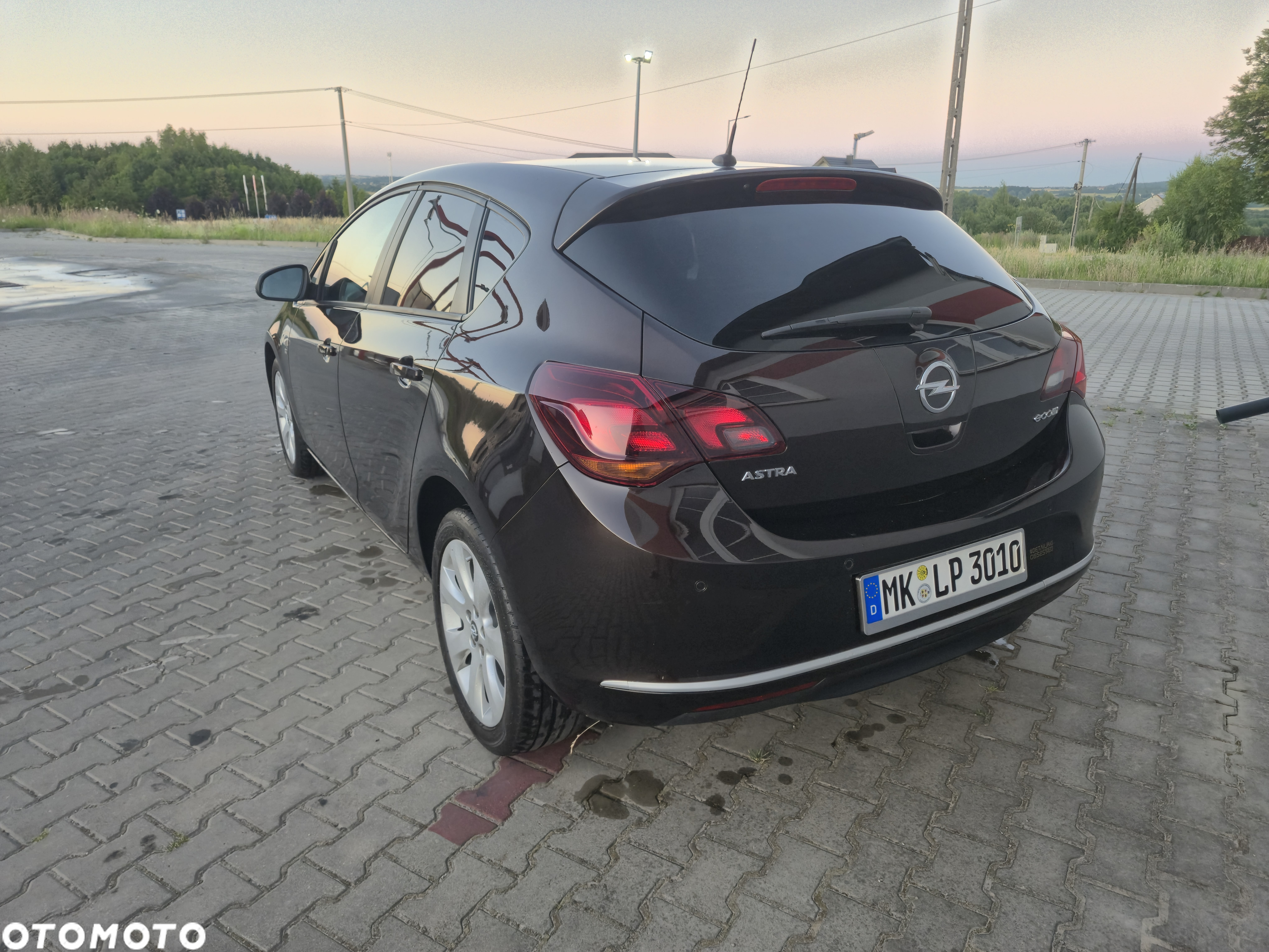 Opel Astra 1.4 Turbo Edition - 11