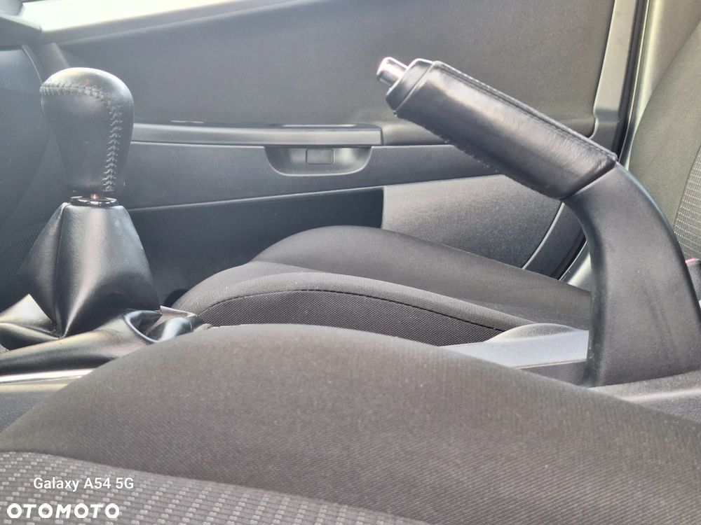 Mitsubishi Lancer 1.8 Invite - 24
