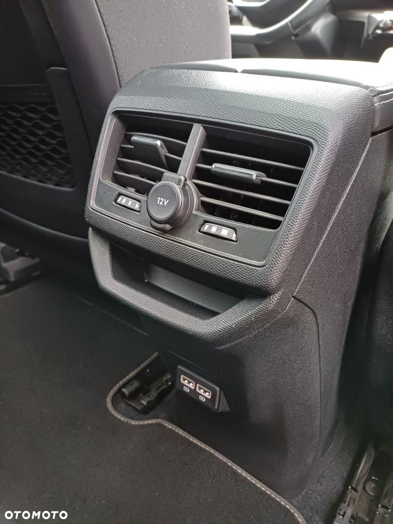 Peugeot 3008 1.2 PureTech GT Pack S&S EAT8 - 33