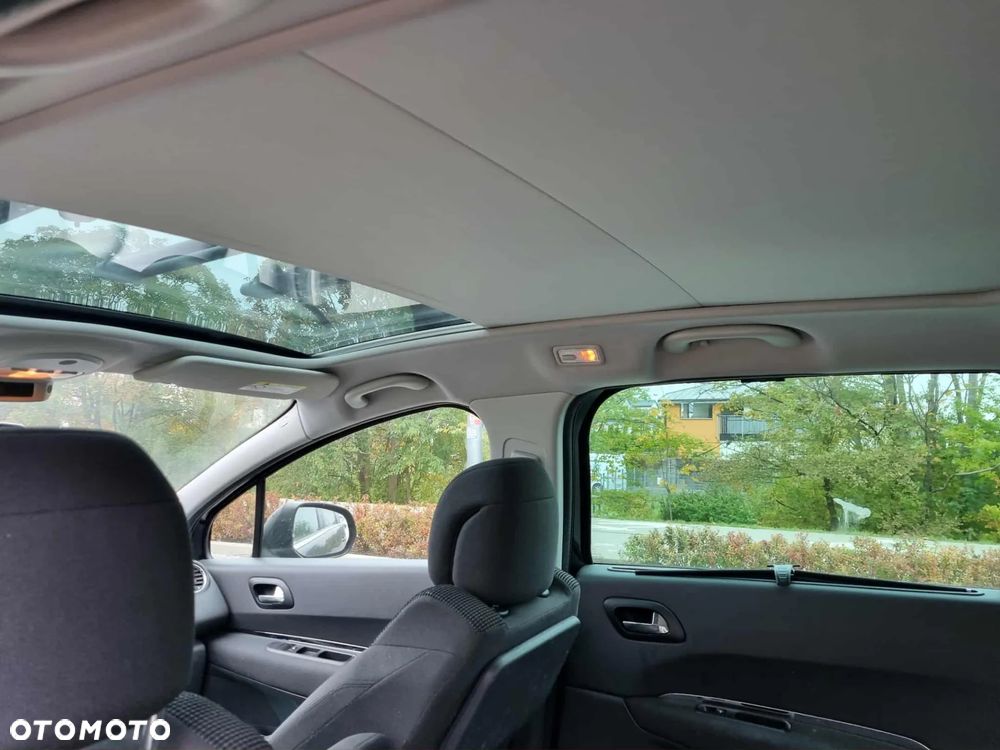 Peugeot 5008 1.6 BlueHDi Style 7os - 10