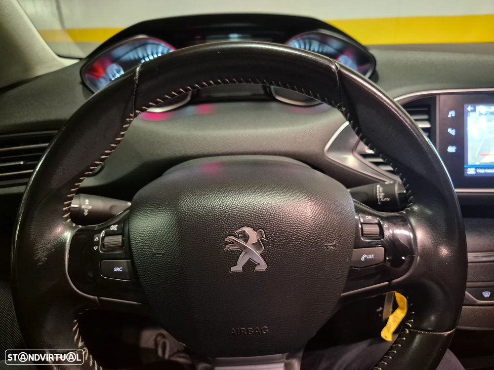 Peugeot 308 SW 1.6 BlueHDi Style - 24