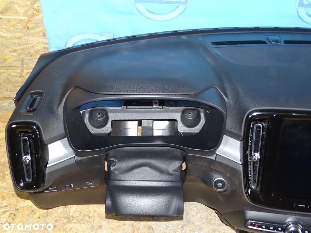 KONSOLA VOLVO XC40 ORYGINAŁ BEZ WAD EUROPA - 5