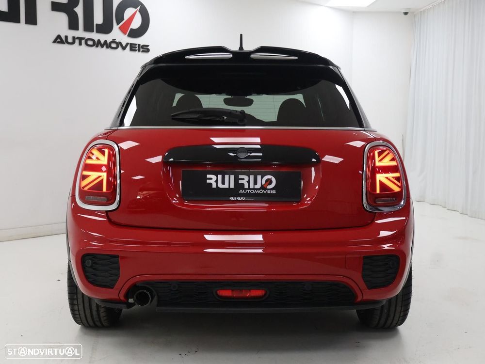 MINI 5 Portas Cooper Auto - 28