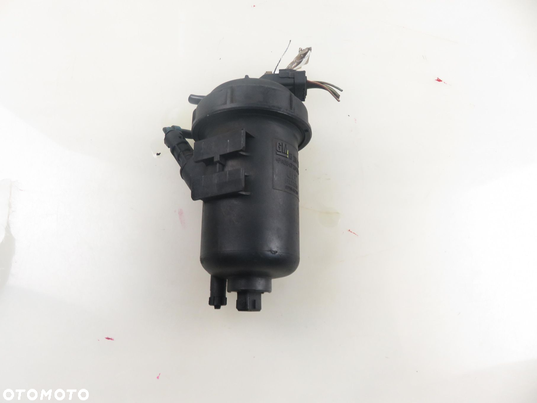 OBUDOWA FILTRA PALIWA OPEL ZAFIRA B 1.9 CDTI 13204107 - 2