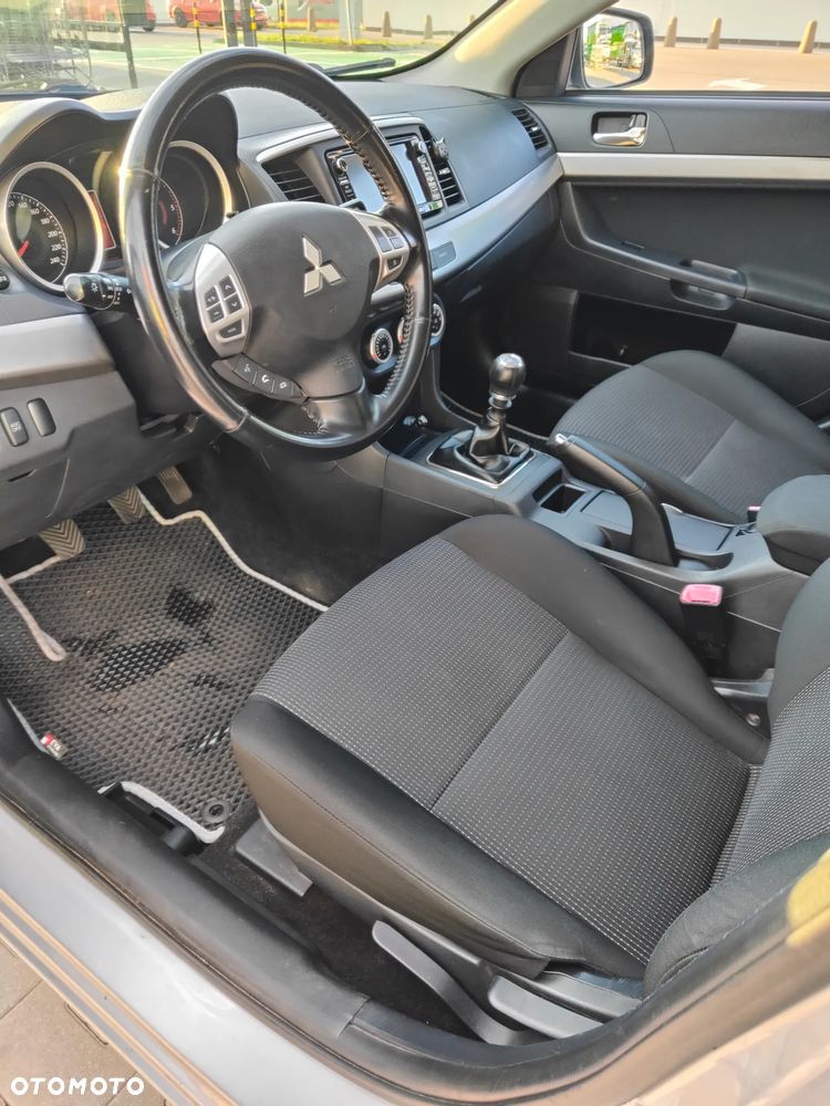 Mitsubishi Lancer 2.0 DID Intense - 7