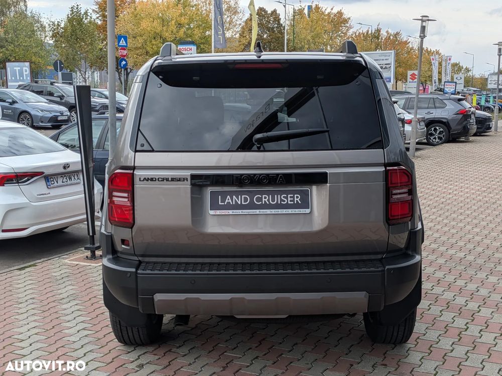 Toyota Land Cruiser 2.8l D-4D 204 CP A/T 7 locuri Luxury AVS - 5