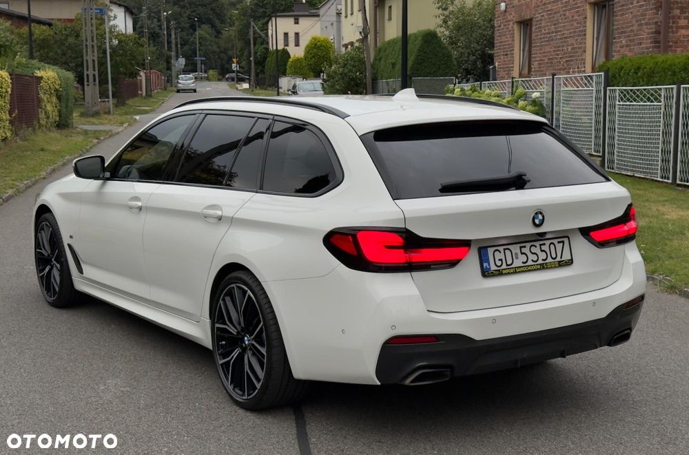 BMW Seria 5 520d xDrive M Sport Edition - 7