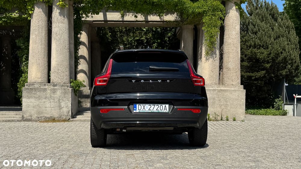 Volvo XC 40 T2 Plus Dark - 6