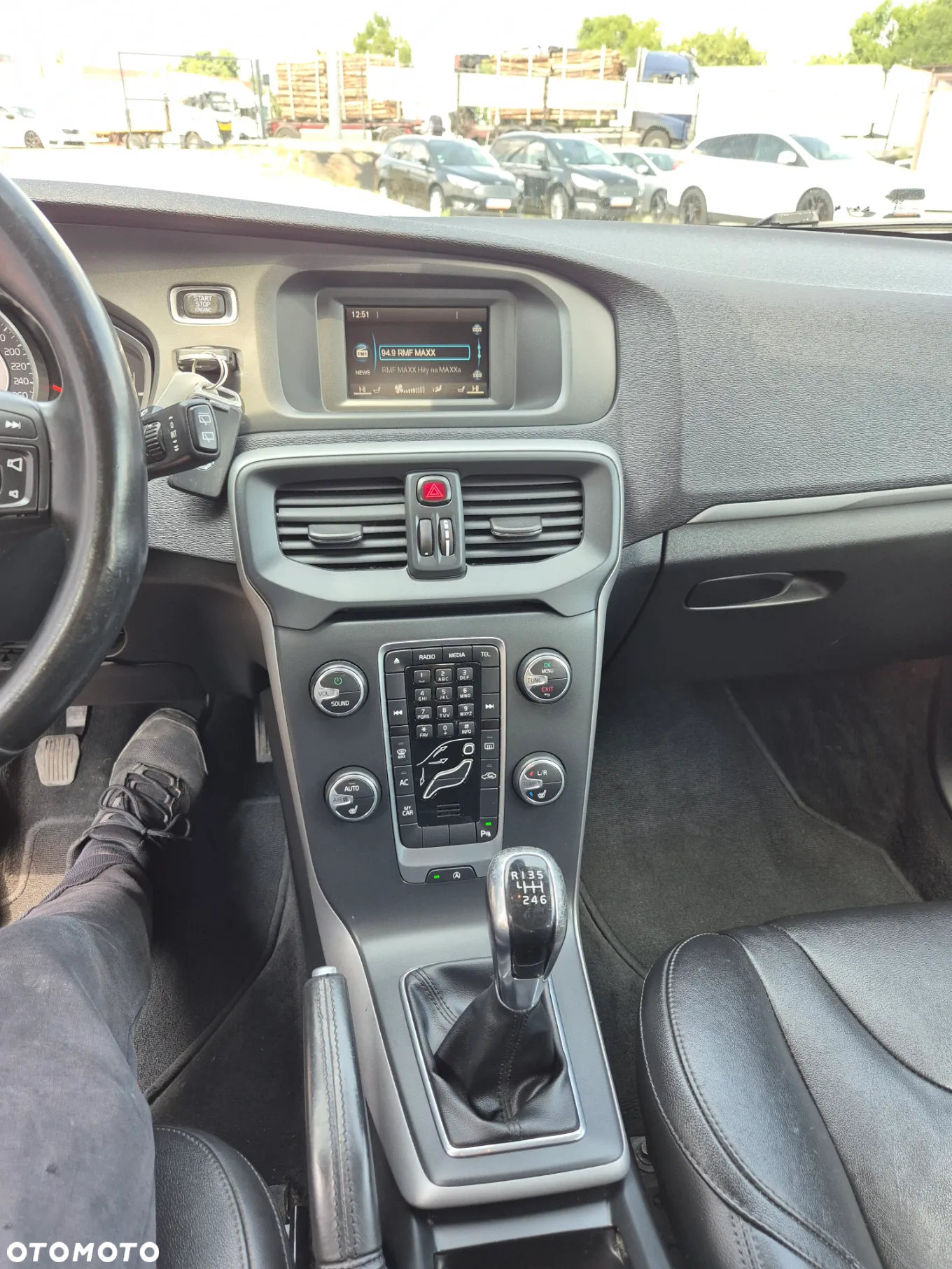 Volvo V40 D2 Momentum - 16