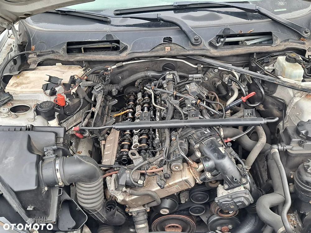 BMW Seria 3 320d - 12